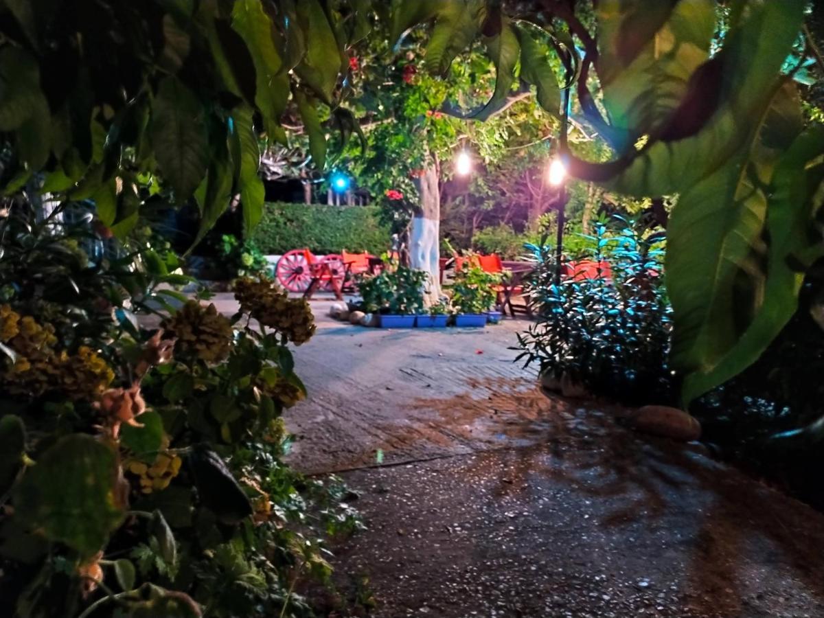Aiolis Rooms Kamariotissa Екстер'єр фото